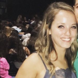 Meet your Posher, Jacqueline